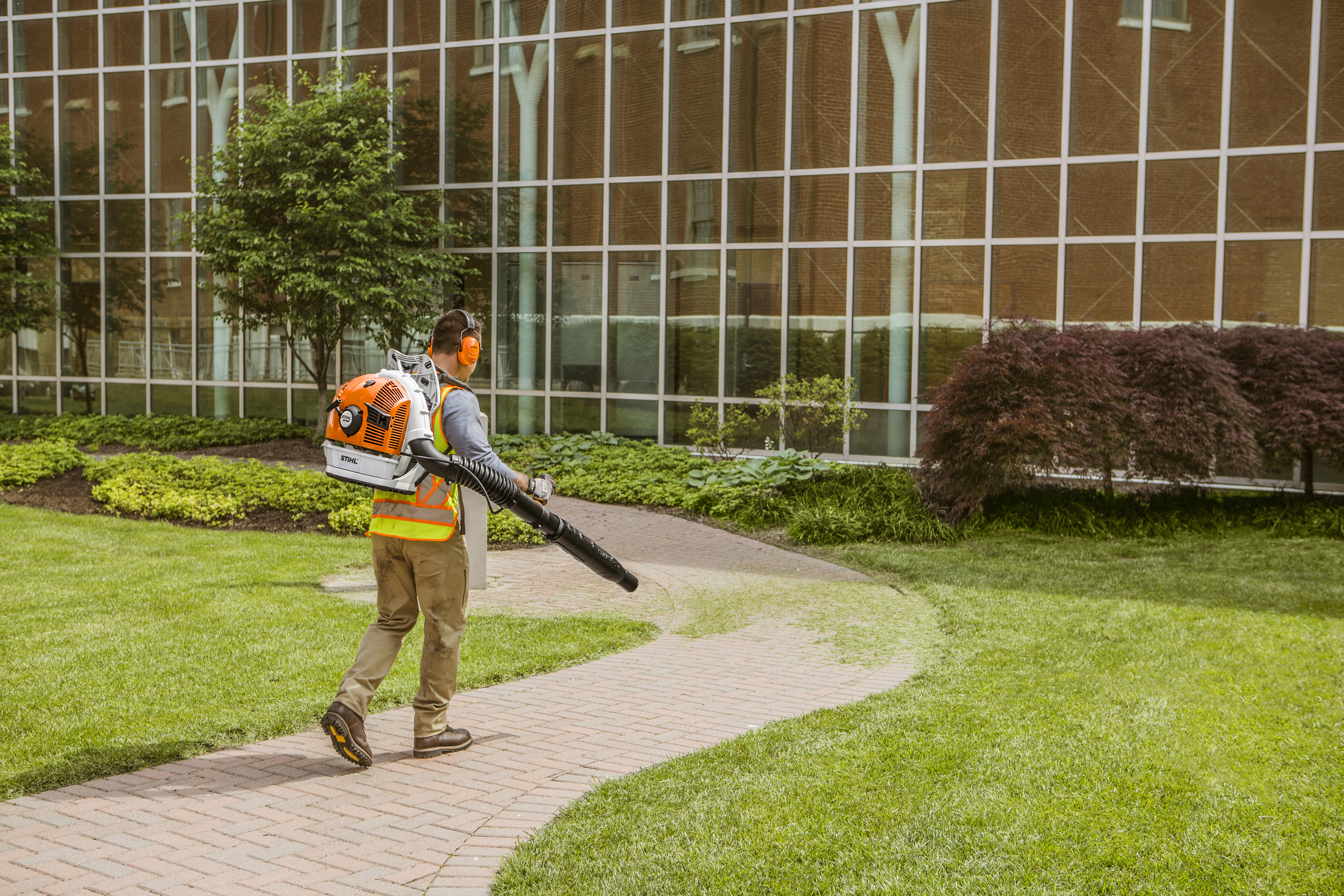 landscaping working