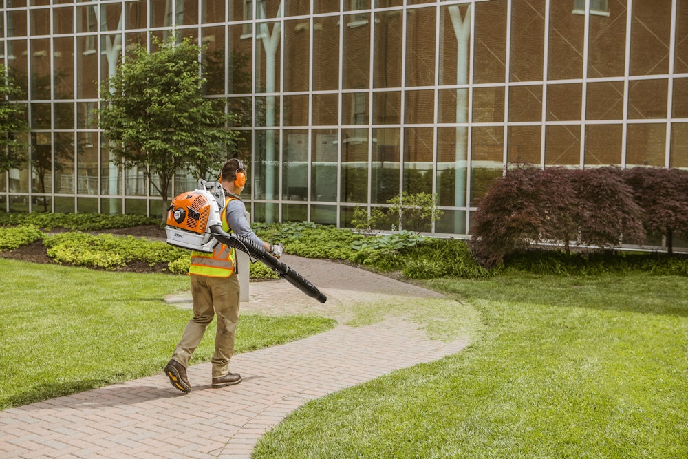 Professional Landscaper Tools & Equipment STIHL USA