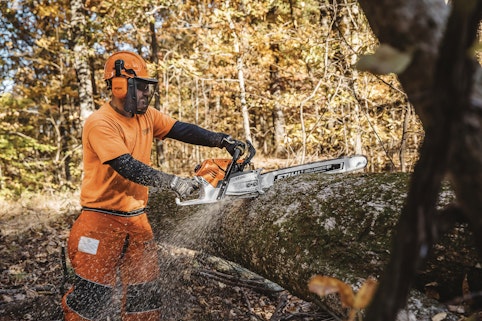 Professional chainsaw