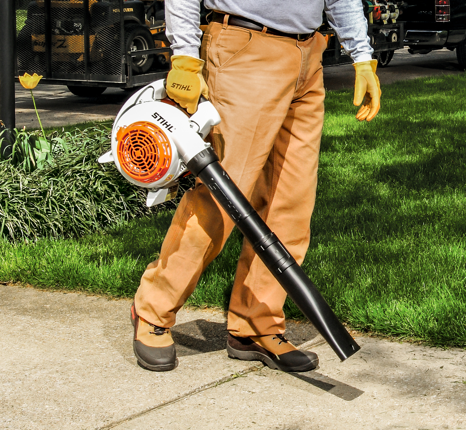 Zero turn leaf online blower attachment