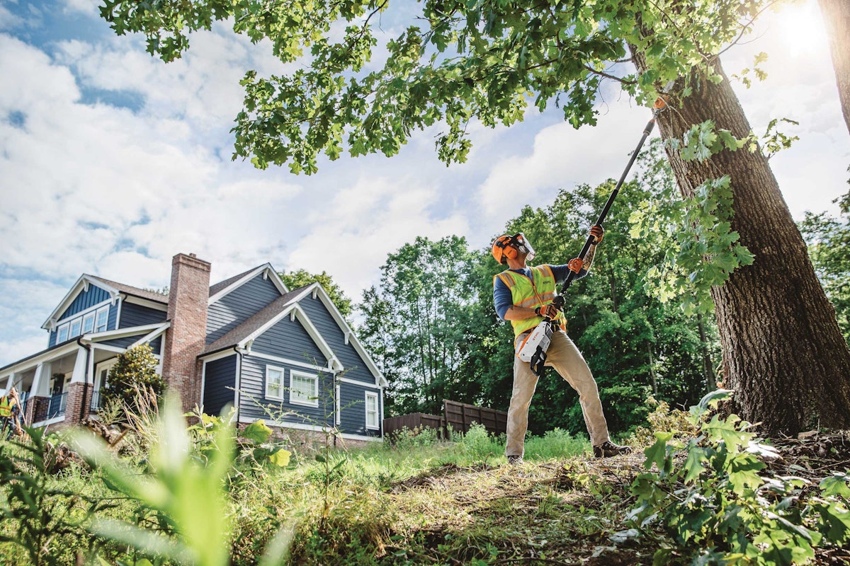 How to Use a Pole Pruner How to Start a Pole Pruner STIHL USA