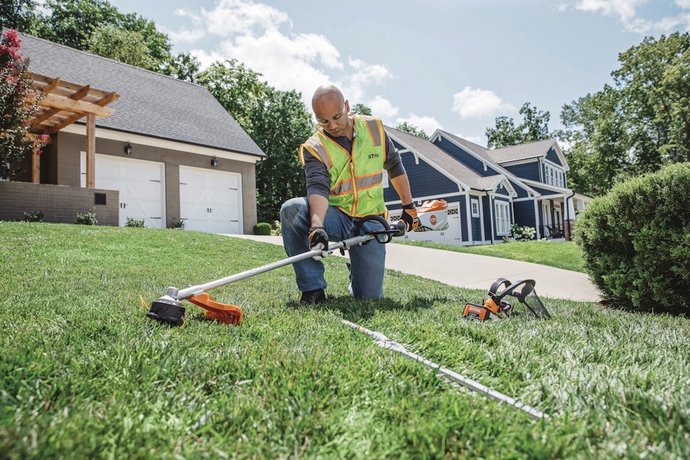 STIHL KMA 135 R Battery-Powered KombiMotor | STIHL USA