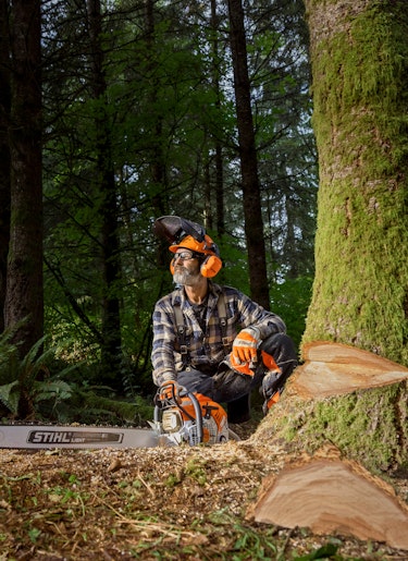 MS500IR_Act_3002_SNW21 Man with MS 500i.